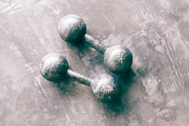 Incorporating Dumbbells into Your⁣ Routine ‍for Balanced Training